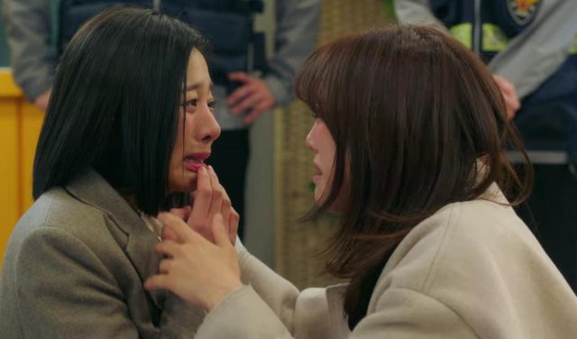 Những cặp đôi nữ chính khó quên của phim Hàn: Hẹn hò không thể thiếu nơi công sở - Ảnh 9.