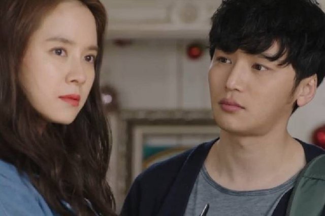 Phim truyền hình Hàn Quốc giảm số tập vì tỷ suất người xem thấp: Jung Hae In - Song Ji Hyo xuất hiện - Ảnh 4.